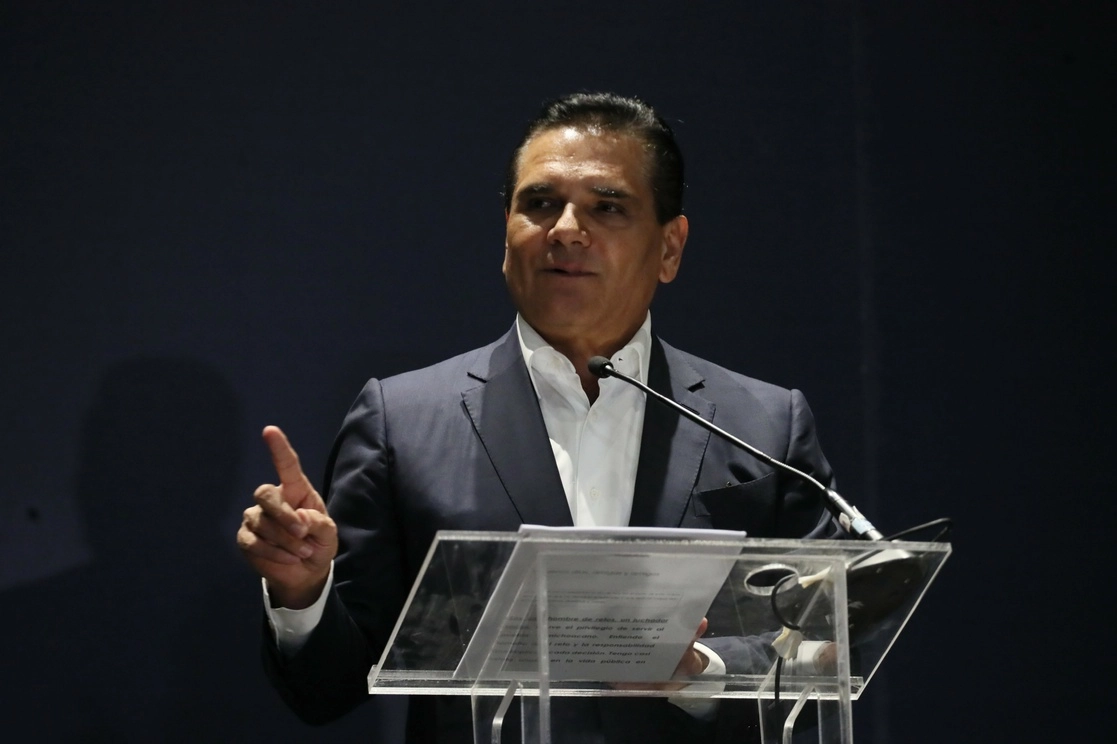 Silvano Aureoles, ex gobernador de Michoacán, se dice víctima de persecución política. Foto Roberto García Ortiz / Archivo