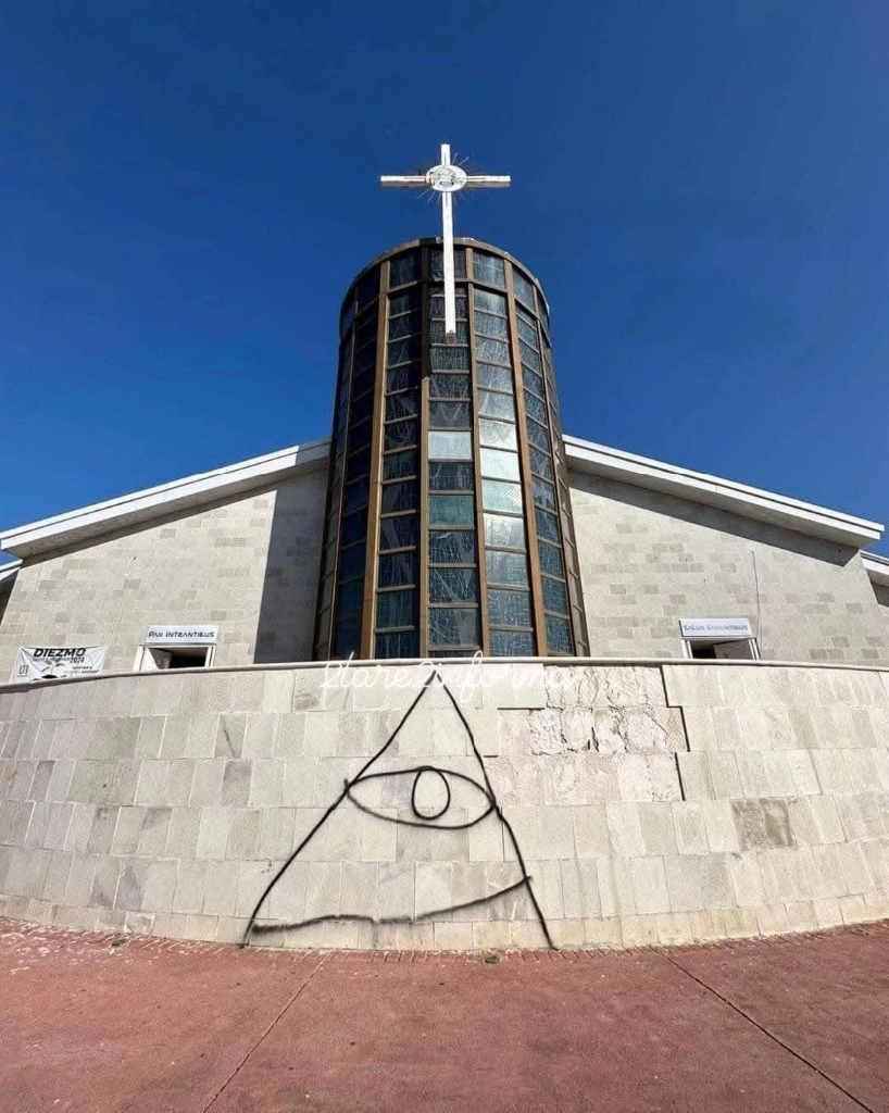 La Diócesis de Nuevo Laredo expresó su rechazo a este atentado contra el patrimonio religioso y cultural de la ciudad. Foto La Jornada