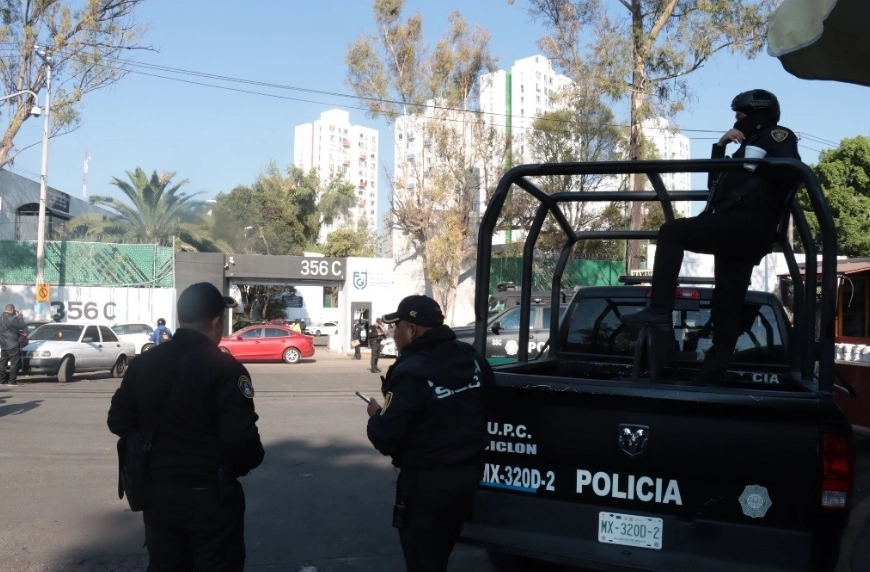 Policías de la SSC de la CDMX. Foto Alfredo Domínguez