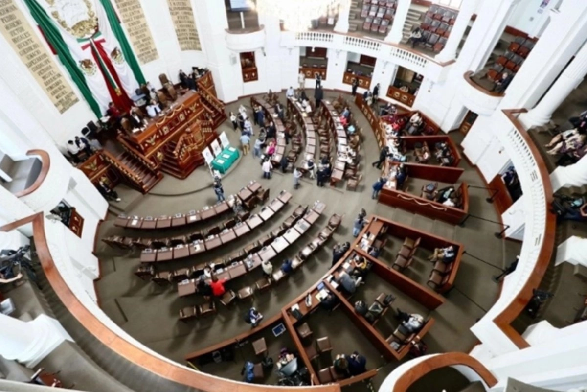Sala de sesiones del Congreso de la Ciudad de México. 
