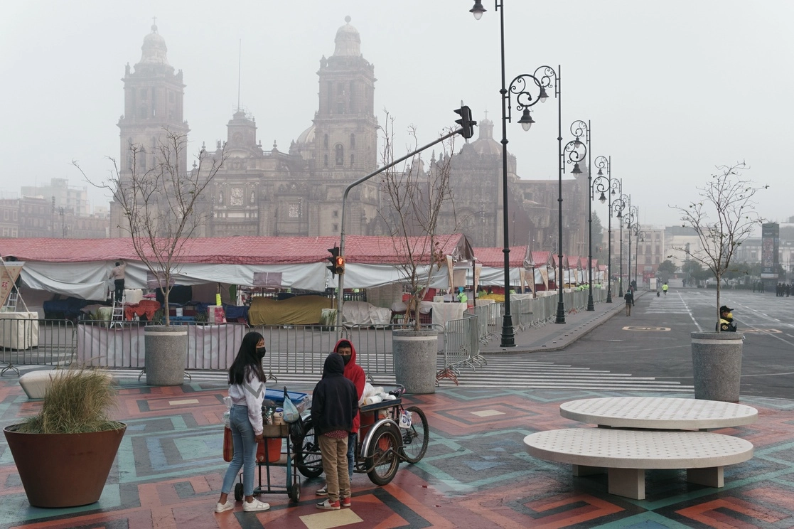 En la CDMX se ha registrado una considerable baja en la temperatura principalmente en las mañanas. Foto Pablo Ramos