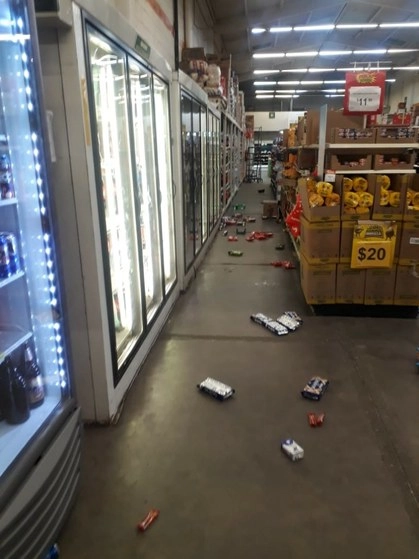 Así se ve una de las tiendas después del robo. Foto SSC 
