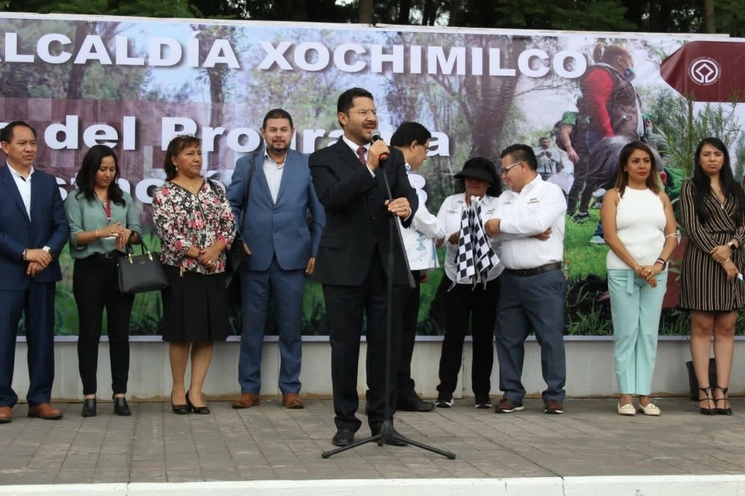 Fue la inauguración de la cisterna de captación de agua pluvial de 750 mil litros y arranque del programa de reforestación 2023. Foto cortesía Gobcdmx
