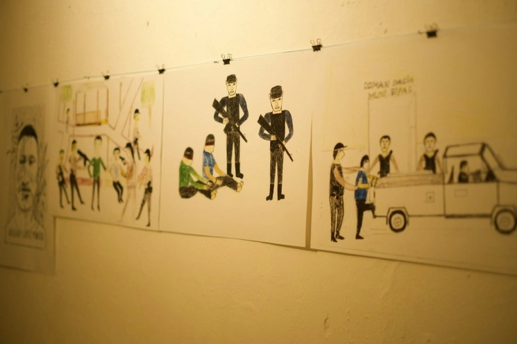 Dibujos hechos por hombres presos y torturados, como parte de una exposición organizada por el Centro de Derechos Humanos Fray Bartolomé de las Casas. Foto Cuartoscuro / Archivo 