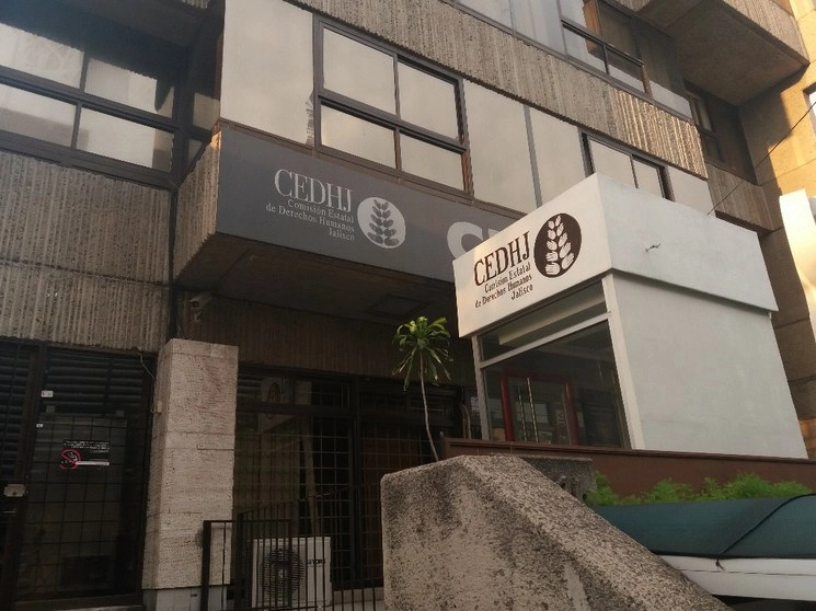 Fachada de la dependencia estatal. Foto La Jornada