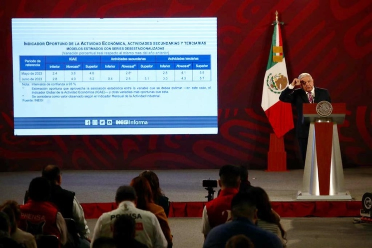 El presidente Andrés Manuel López Obrador durante su conferencia matutina en Palacio Nacional, en la Ciudad de México, el 20 de julio de 2023. Foto Yazmín Ortega Cortés