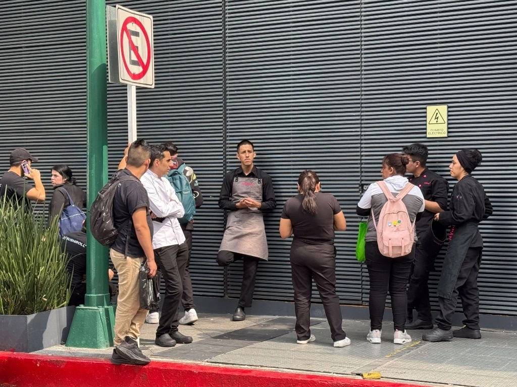 El crecimiento mensual del empleo fue de 24 mil 696 nuevos puestos de trabajo, y en lo que va de año, 618 mil 252 puestos. Foto Alfredo Domínguez / Archivo