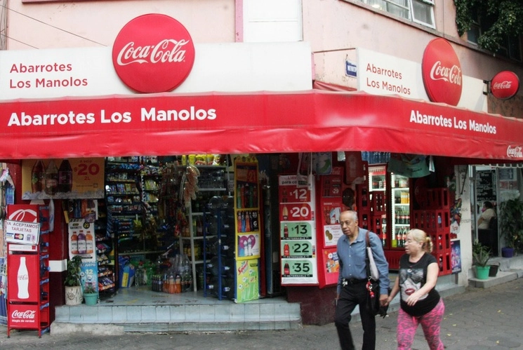 Pequeños comerciantes de la CDMX piden a las autoridades se atiendan problemáticas como la inseguridad y extorsiones. Foto Roberto García