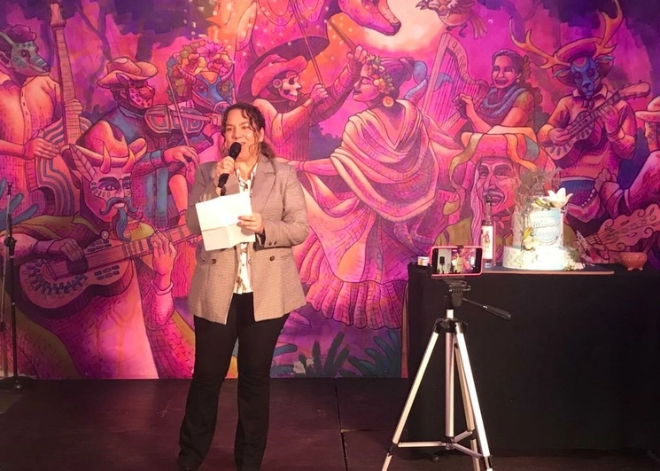 Daniela Paasch, productora ejecutiva de Canal Once durante la celebración del programa 'Itinerario' por 11 años de transmisiones ininterrumpidas. Foto Patricia Guerrero