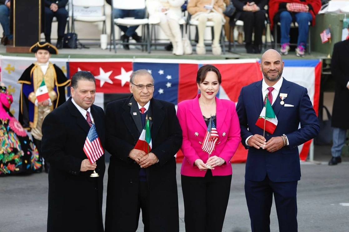 Autoridades de ambas naciones participaron en la ceremonia. Foto Carlos Figueroa