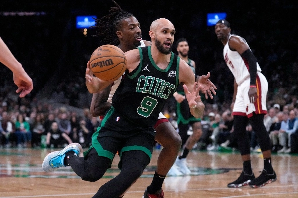 Tras despachar a los vigentes subcampeones, Boston se verá ahora frente al ganador de la eliminatoria entre el Orlando Magic y los Cavaliers de Cleveland, que dominan estos últimos por 3-2. Foto Ap.