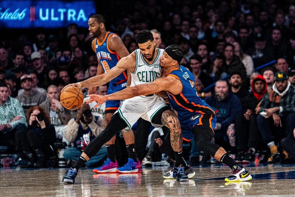Jayson Tatum consiguió 19 puntos y Derrick White agregó 13 para los Celtics, que han ganado diez de sus últimos 11 partidos. Foto Ap