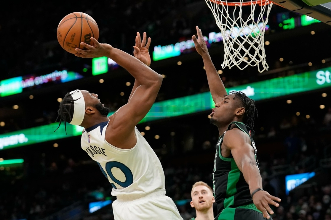 La estrella de los Celtics ya tiene una de las 15 mejores temporadas en puntuación en la historia del equipo. Foto Afp