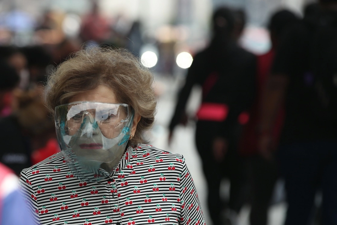 De acuerdo al Cemla, 50 millones 888 mil adultos en México tuvieron alguna afectación económica a causa de la pandemia de covid-19. Foto José Antonio López / Archivo