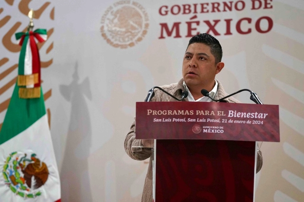Ricardo Gallardo Cardona, gobernador de San Luis Potosí, ayer domingo durante la evaluación de la implementación de los Programas para el Bienestar en San Luis Potosí, el 21 de enero de 2024. Foto cortesía Presidencia 