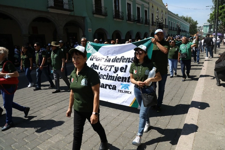 Manifestación por el Día del Trabajo en Tlaxcala. Foto La Jornada de Oriente