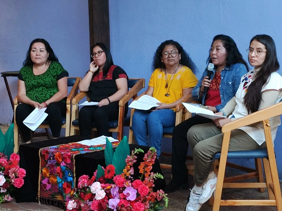 En San Cristóbal de las Casas, Chiapas, el Centro Frayba presentó la campaña “Mujeres y autonomía”, que tendrá una duración de 13 meses. Foto Elio Henríquez