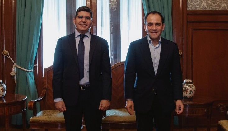En localidades aún más pequeñas la ventanilla principal son tiendas de conveniencia donde también hay riesgos de que se esquilme el recurso, dijo Arturo Herrera en un foro del BM sobre el futuro de la inclusión financiera. Imagen tomada de @ArturoHerrera_G