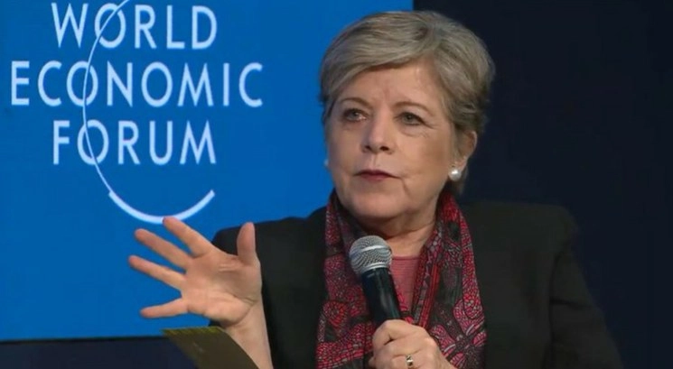 "No somos el continente más pobre pero si el más desigual", afirmó Alicia Bárcena durante el foro de Davos. Foto Twitter @cepal_onu