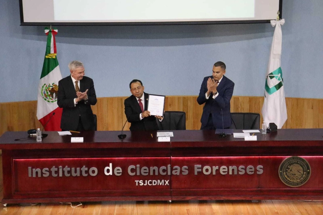 El Instituto de Servicios Periciales y Ciencias Forenses del Poder Judicial de la Ciudad de la Ciudad de México es la primera institución de su género a nivel nacional en obtener doble acreditación que certifica la calidad de su práctica de necropsias. Foto Laura Gómez Flores