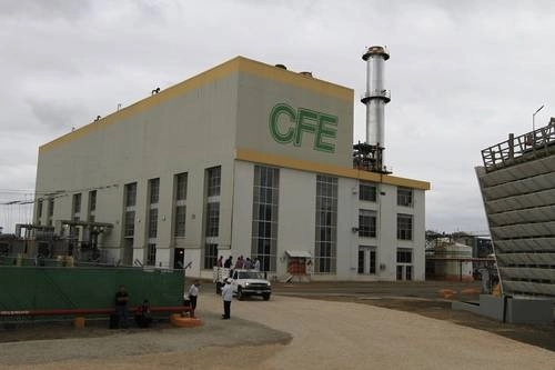 La CFE mantiene diferentes operaciones de generación de electricidad, la cuales fueron revisadas por la ASF en lo que respecta a 2019. En la foto, una termoeléctrica en Yucatán. Foto Notimex / Archivo