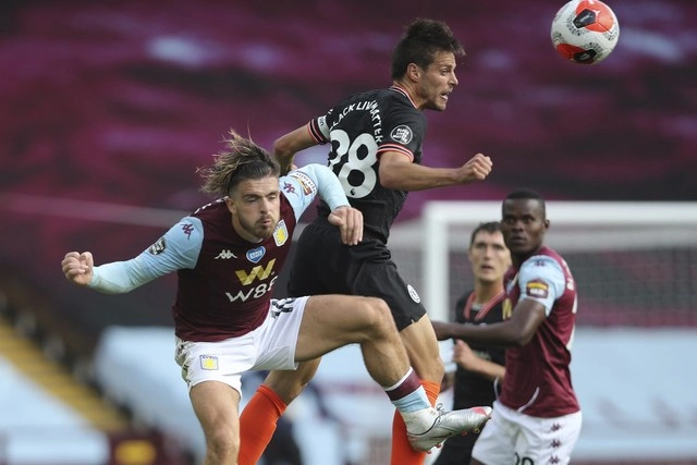 El duelo entre Chelsea y Aston Villa se disputó en el campo de ‘Los Villanos‘ en Birmingham, Inglaterra. Foto Ap