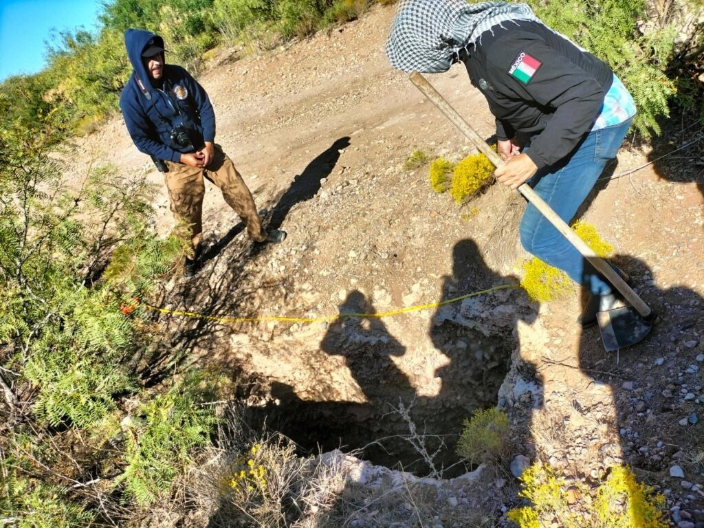 Personal que participó en la búsqueda. Foto La Jornada