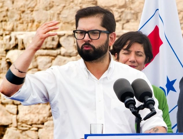 El presidente de Chile, Gabriel Boric durante la presentación de la Estrategia Nacional de Litio en Antofagasta. Foto Afp