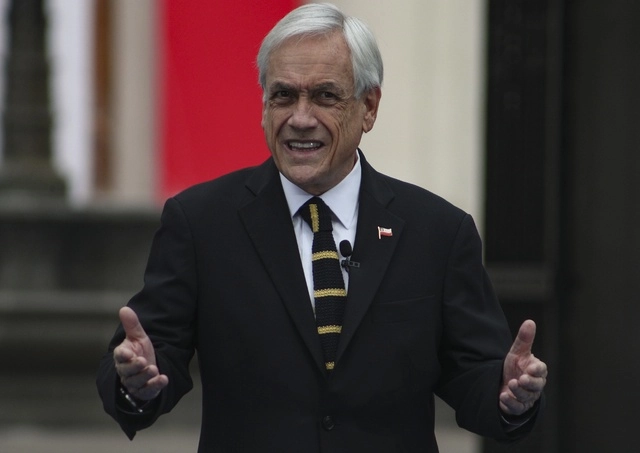 Sebastián Piñera, presidente de Chile, convocó a la primera sesión de la comisión designada para redactar la nueva Constitución. Foto Ap