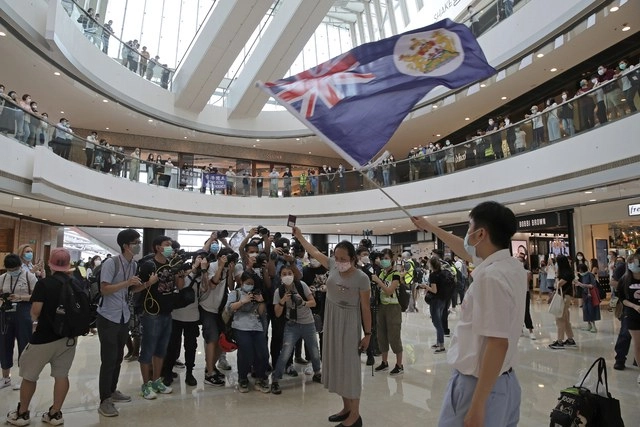 Protesta en un centro comercial en Hong Kong. Foto Ap