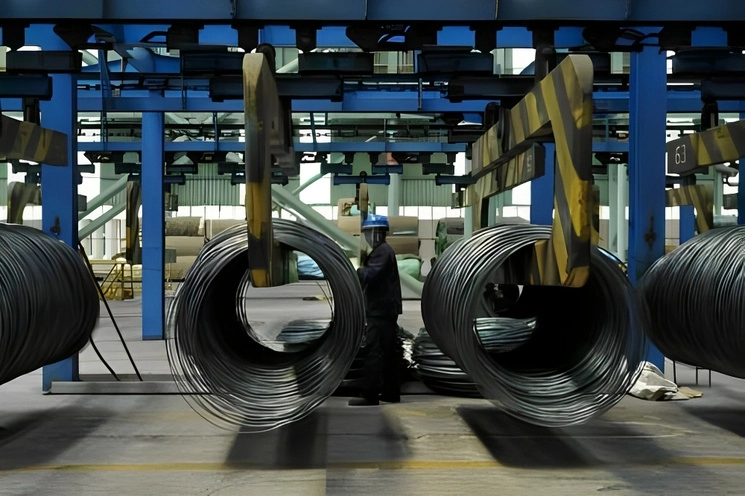 El Ministerio de Comercio de China exigió a Estados Unidos que levante inmediatamente los aranceles impuestos a las importaciones chinas de acero y aluminio. Foto Ap / Archivo