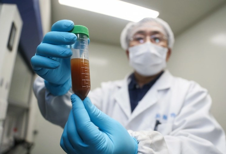Se espera que la mayoría de los equipos completen la investigación preclínica en abril. Foto Xinhua