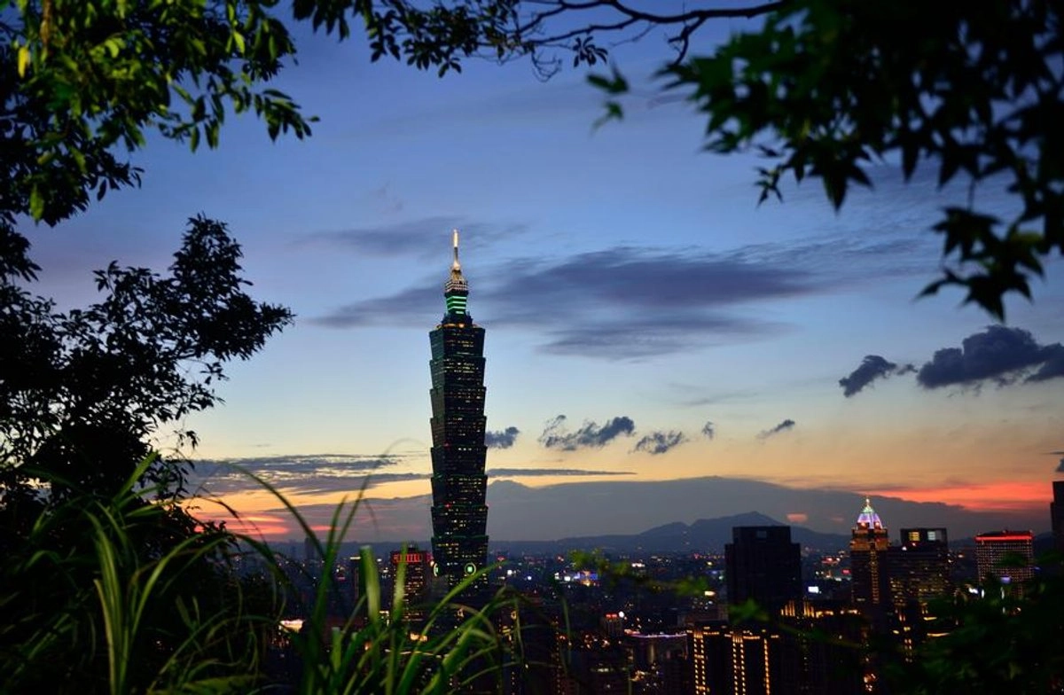 El Ministro de Defensa de Taiwán, Wellington Koo, declaró a la prensa ese mismo día que Estados Unidos sigue considerando el mantenimiento de la paz y la estabilidad en la región como su principal interés. Foto 