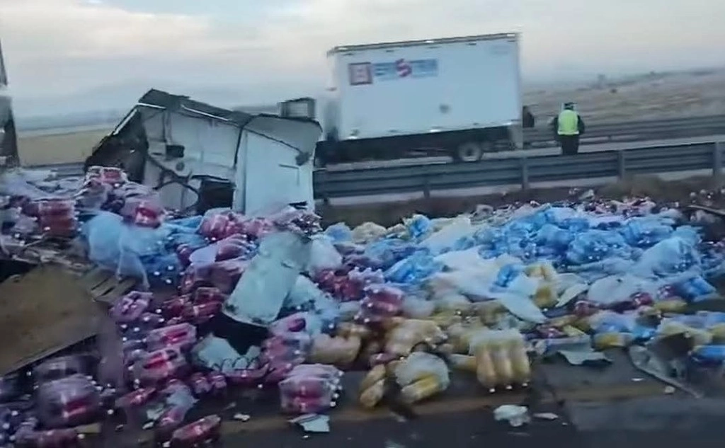 El accidente se suscitó sobre el kilómetro 134 de sur a norte cerca de la caseta de la ciudad de Pachuca, Hidalgo en dirección a Querétaro. Foto La Jornada