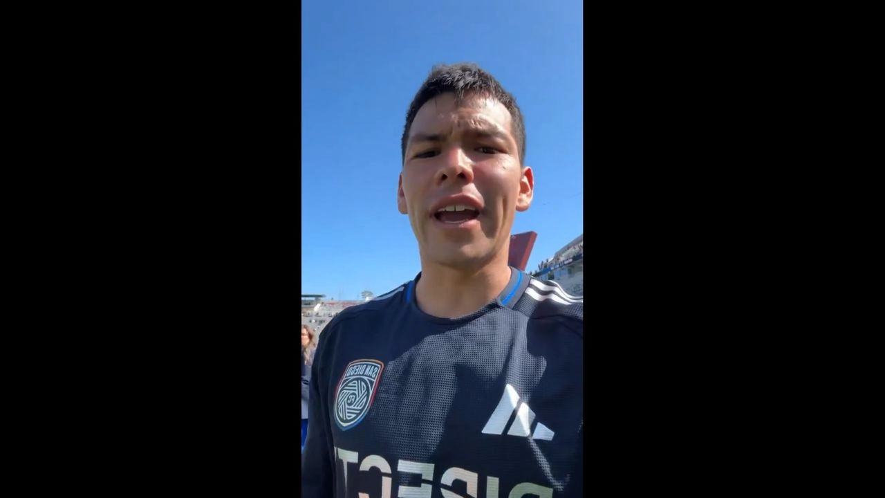 Hirving 'Chucky' Lozano en una selfie desde su teléfono. Foto
