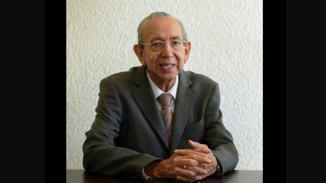 Luis Arturo Cornejo, secretario de Educación del estado de Morelos. Foto tomada de la cuenta de Twitter @SEM_Morelos / Archivo