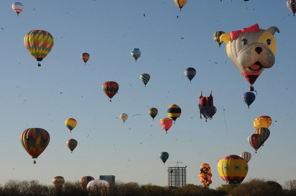León, Guanajuato, es sede del Festival Internacional del Globo, el 17 de noviembre de 2023. Foto Carlos García