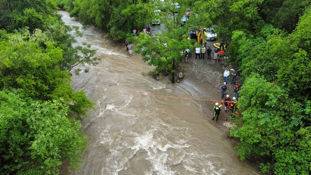 Luego de 12 horas de lluvias, comunidades de Tamaulipas quedaron incomunicadas ante las inundaciones y desbordamiento de ríos. Foto Facebook Protección Civil Tamaulipas