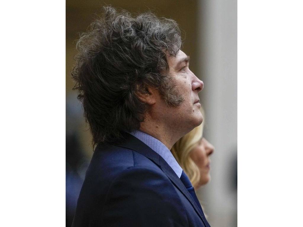 El presidente de Argentina, Javier Milei, dijo que cerraba el Instituto Nacional contra la Discriminación, la Xenofobia y el Racismo porque a su entender “no sirven para nada”. Foto Ap / Archivo
