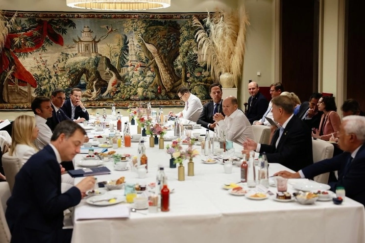 Mandatarios de los 27 países de la Unión Europea (UE) durante la reunión en Bruselas. Foto Europa Press