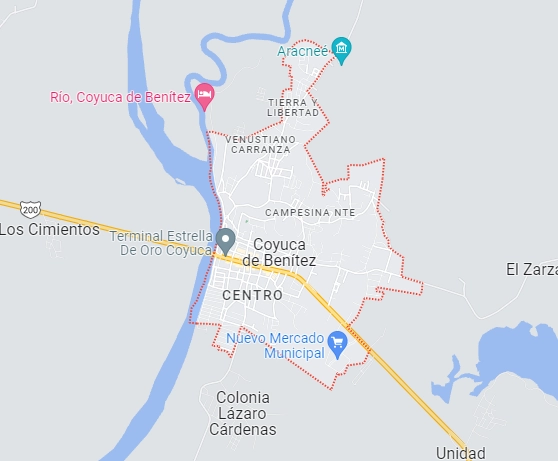 Las calles de la comunidad El Papayo en Coyuca de Benítez, permanecen vacías, y algunas casas abandonadas. Foto Google maps