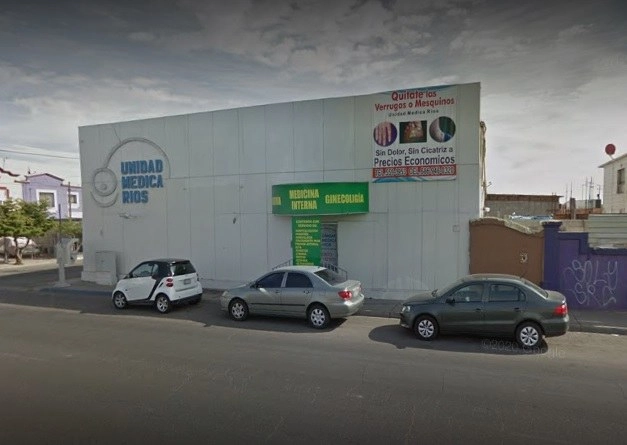 En la Clínica Ríos, a cargo del doctor Juan Carlos Ríos Sotelo se promocionaba medicamento contra el coronavirus. Foto tomada de Google Maps 