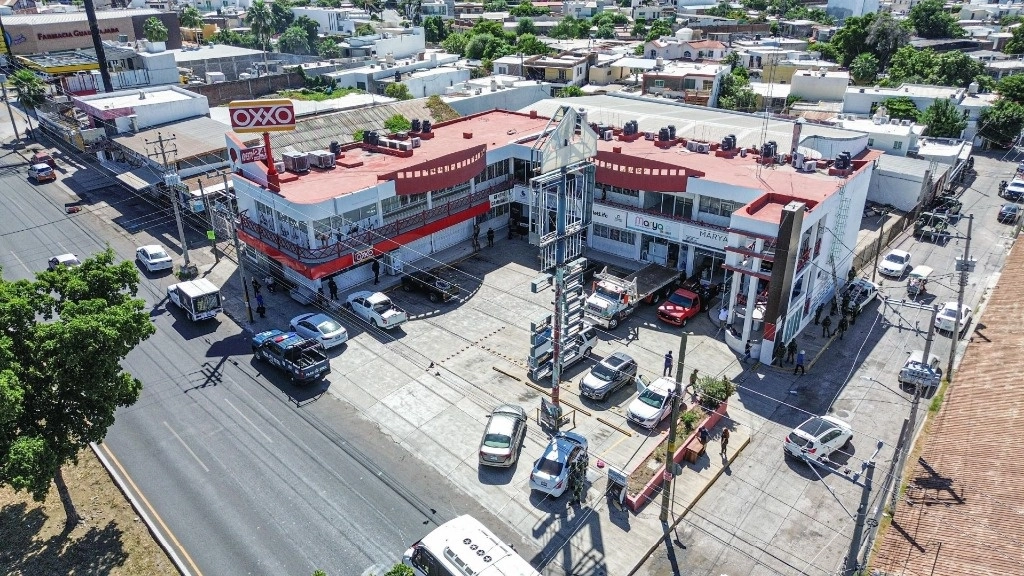 Comercios en Culiacán, Sinaloa, el 26 octubre de 2024. Foto Cuartoscuro