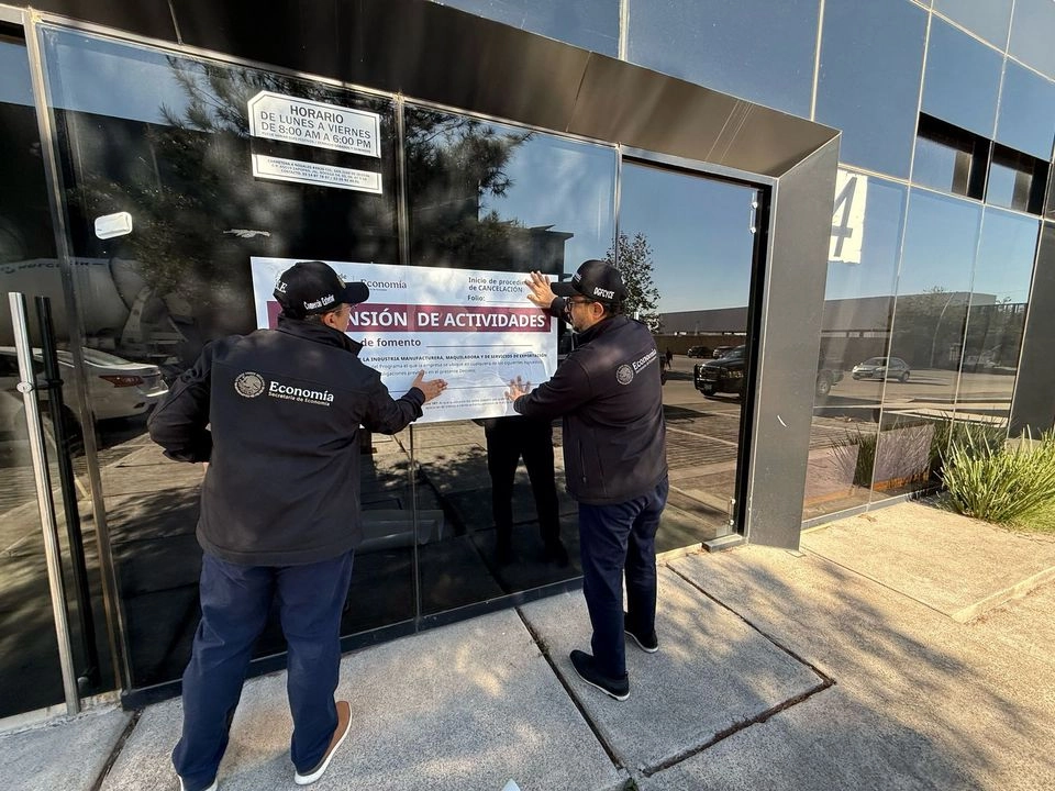 En la ‘Operación Limpieza’ fueron cerradas cuatro empresas en el estado de Baja California y una más en Jalisco, que han realizado en conjunto importaciones por 9 mil millones de pesos, detallaron las áreas del gobierno federal. Imagen tomada de 