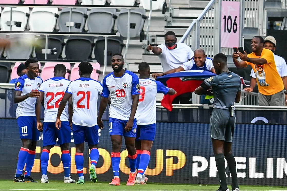 La selección de futbol de Haití registra a cinco jugadores y un entrenador contagiados de coronavirus. Foto Afp