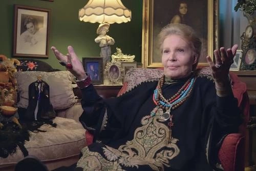 Escena de la película 'Mucho mucho amor: la leyenda de Walter Mercado'.Foto Ap