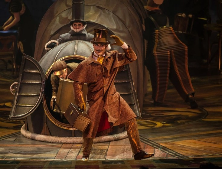 Escena de “KURIOS: Cabinet of Curiosities”. Foto de Twitter @Cirque
