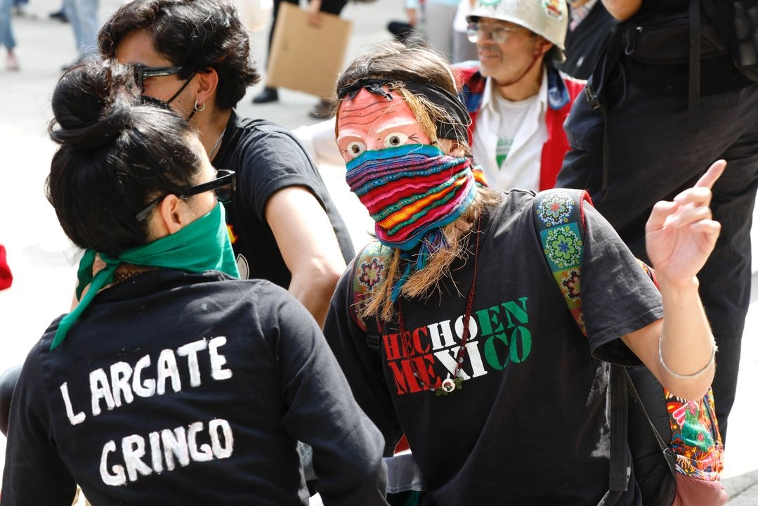 Colectivos ciudadanos realizaron una protestas en contra de la gentrificación en las colonias Roma y Condesa de la CDMX. Foto 