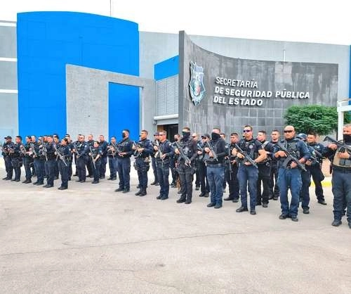 El gobierno de Chihuahua puso en marcha un proyecto de unificación y especialización de agentes municipales y estatales para disminuir los índices delictivos, coordinado desde la Torre Centinela, en Ciudad Juárez, con ayuda de una plataforma informática y de videovigilancia. Foto ‘La Jornada’