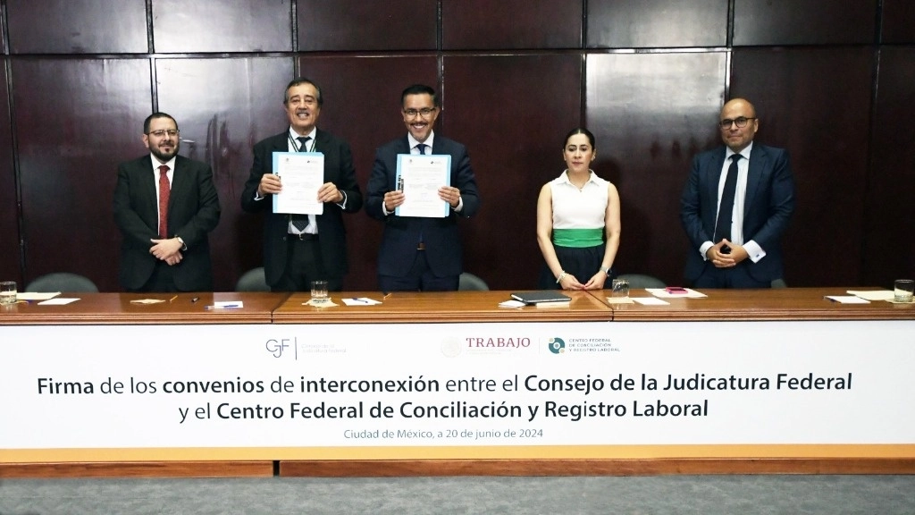 Tales acuerdos son prueba fehaciente del esfuerzo que realiza el CJF y el gobierno federal para beneficiar a los justiciables y a los trabajadores mexicanos, se dijo durante la firma. Imagen tomada de https://x.com/CJF_Mx